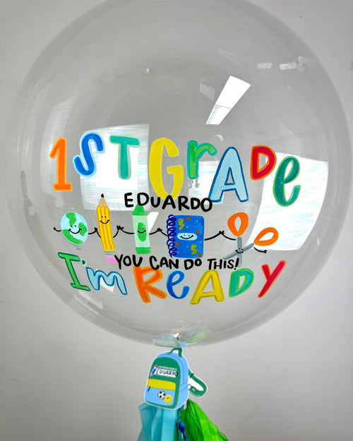 Boy's Back to School Bubble Abre La Puerta