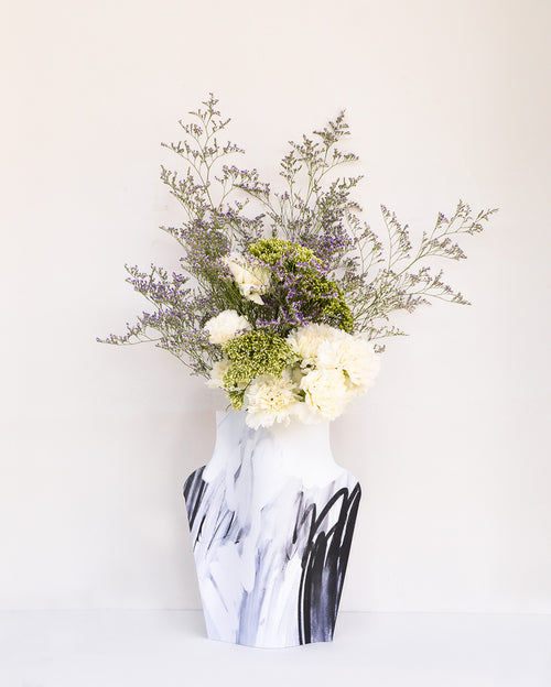 Claveles Blancos, en florero Black & White by abrelapuerta ® Abre La Puerta