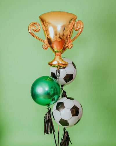 Abre La Puerta Bouquet Trophy Balloon + Soccer Orbz + Green Orbz